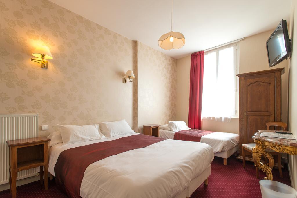 Hotel Rabelais ตูร์ ภายนอก รูปภาพ