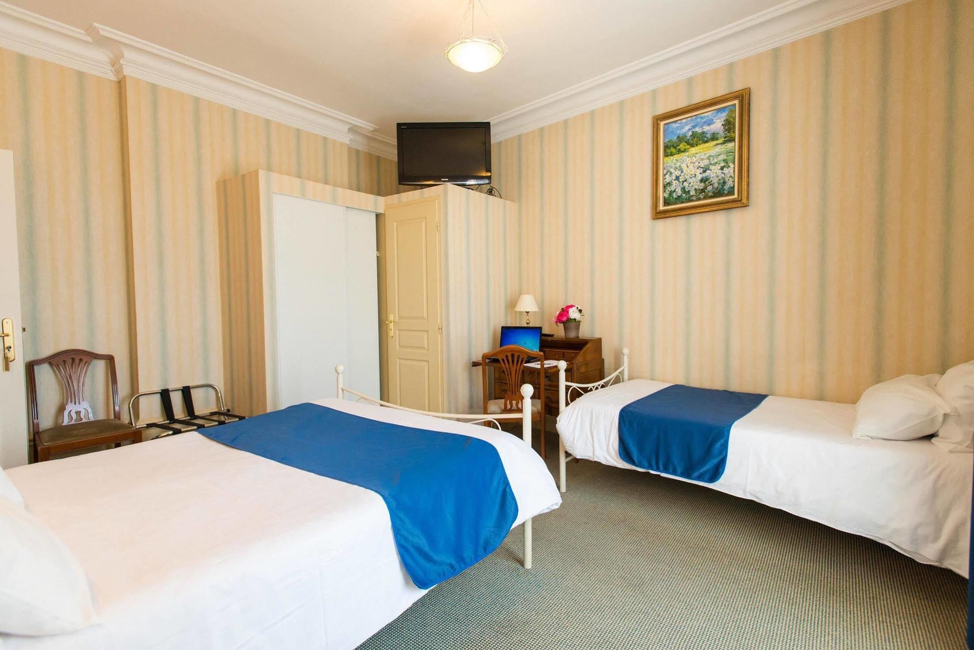 Hotel Rabelais ตูร์ ภายนอก รูปภาพ
