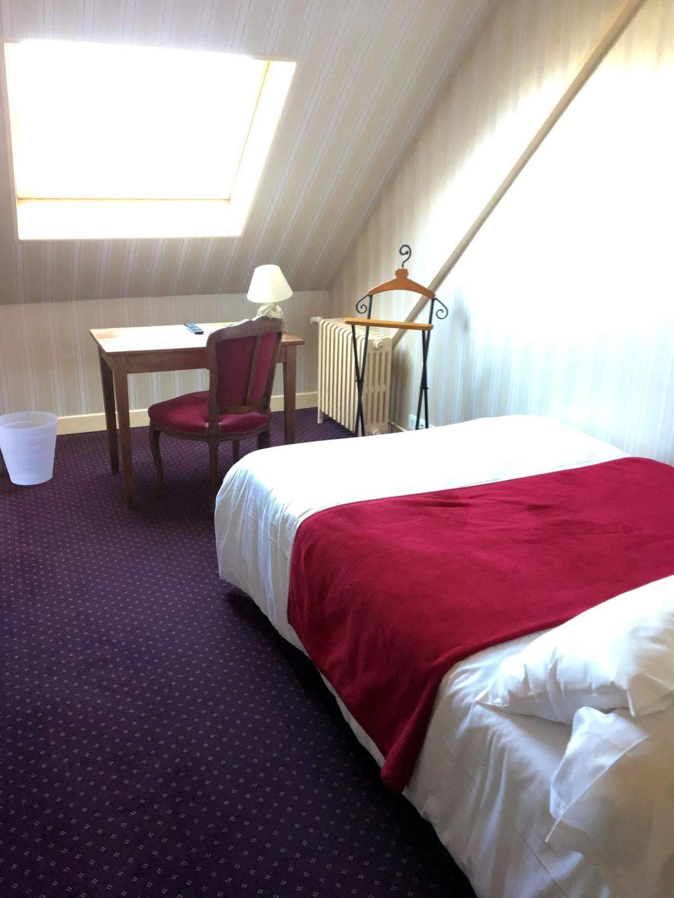 Hotel Rabelais ตูร์ ภายนอก รูปภาพ
